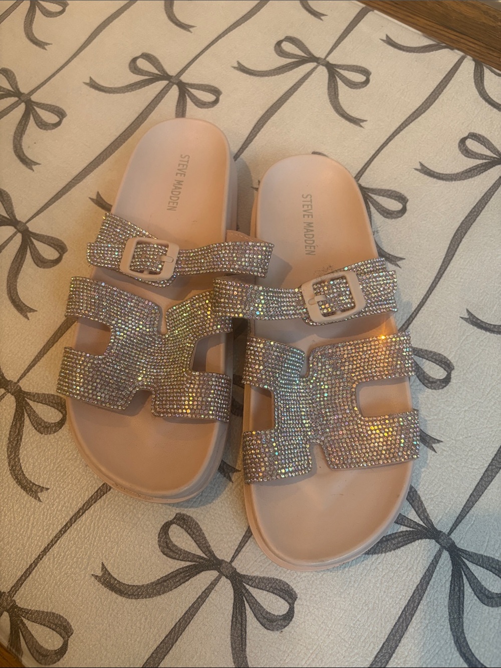 Girls sandals